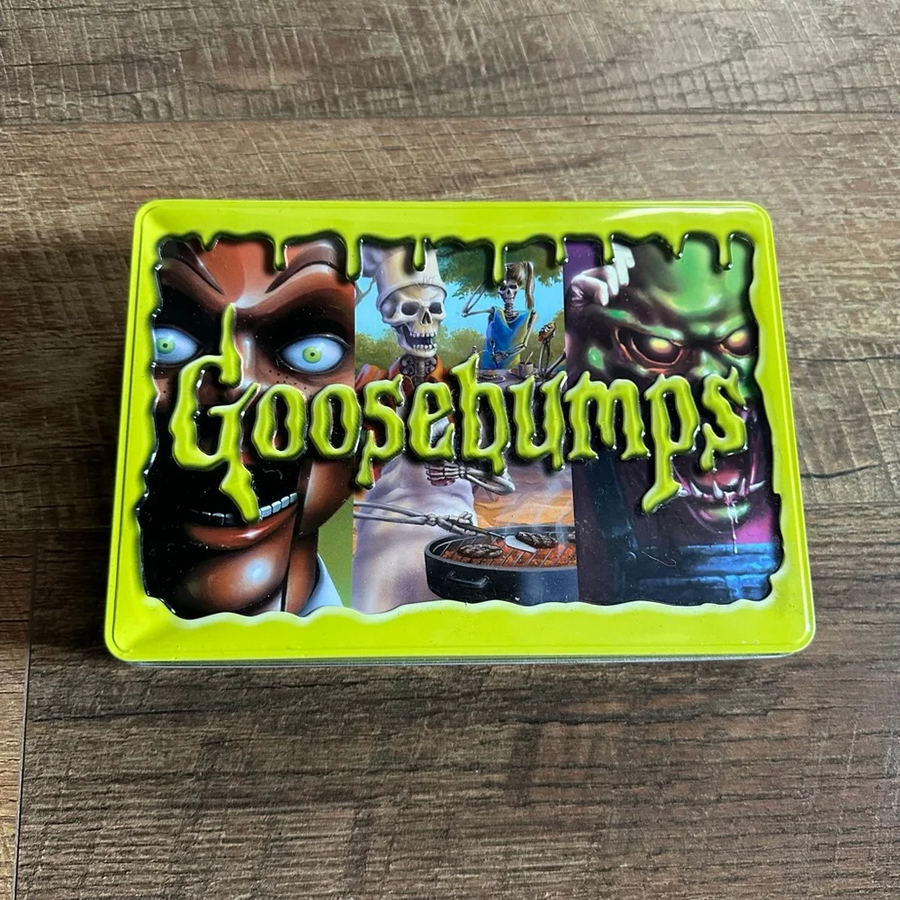 Collectors Scholastic Goosebumps Book Set with metal tin